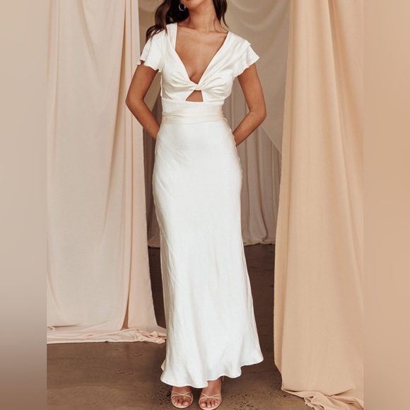 NWT SELFIE LESLIE Irena Twist Bust Short Sleeve Dress Oyster size XL-XXL - Picture 1 of 10